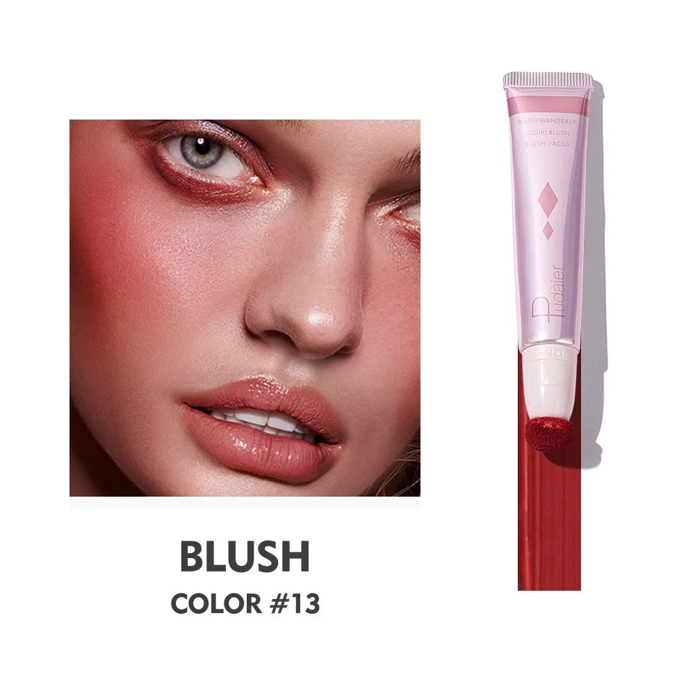 Applicateur de gloss rose et rouge avec étiquette ’Blush Color 