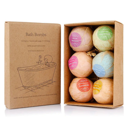 Boîte de bombes de bain colorées avec emballage en papier kraft.