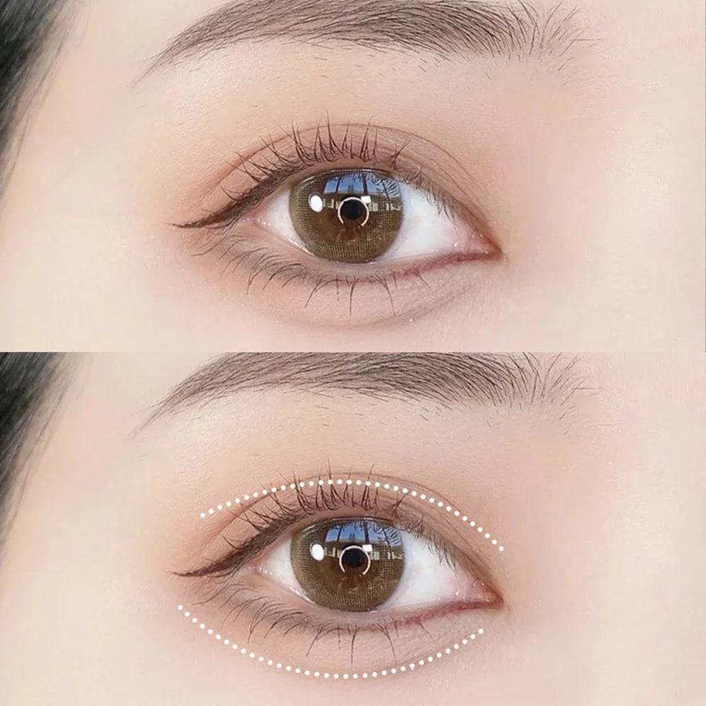 Yeux bruns avec un maquillage d’apparence naturelle avant et après avoir marqué le contour de l’œil avec des lignes pointillées.