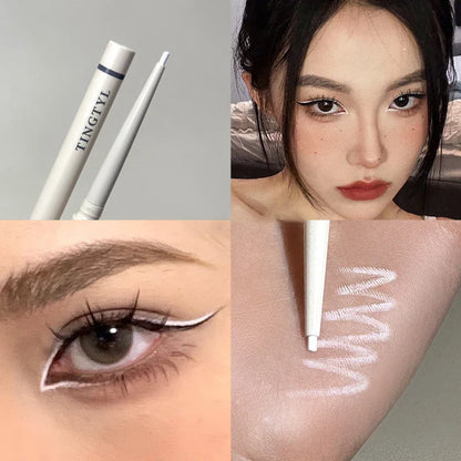 Crayon eyeliner blanc pour créer des looks graphiques.