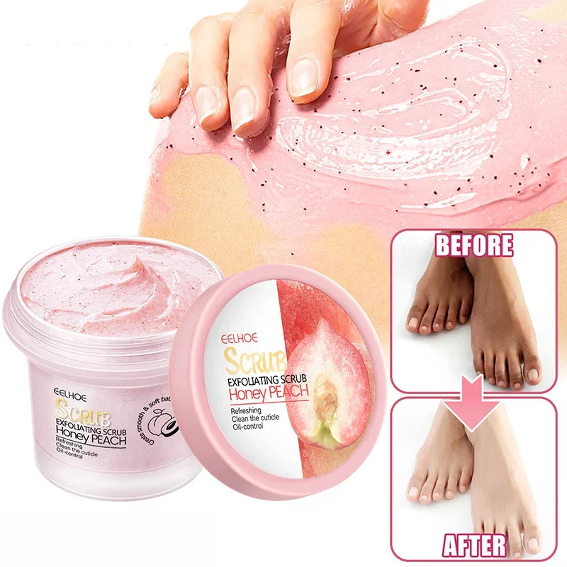 Gommage exfoliant pour les pieds, parfumé à la pêche rose, dans un pot rond.