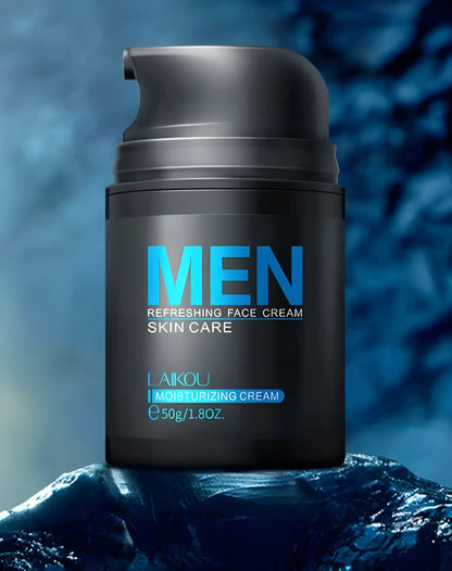 Contenant de crème hydratante pour le visage pour hommes, de couleur noire, avec lettrage bleu.