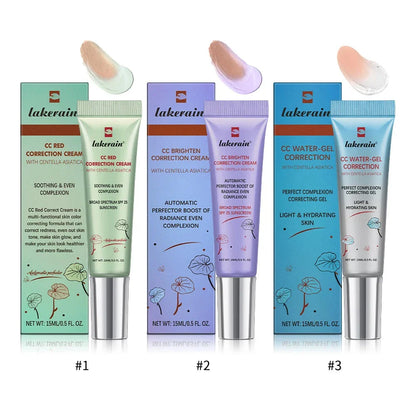 Trois tubes de crème Lakertia CC dans des emballages de couleurs différentes - vert, violet et bleu.