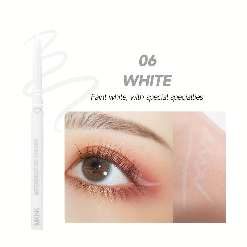 Crayon eyeliner blanc présenté à côté d’un maquillage avec une ombre à paupières corail.