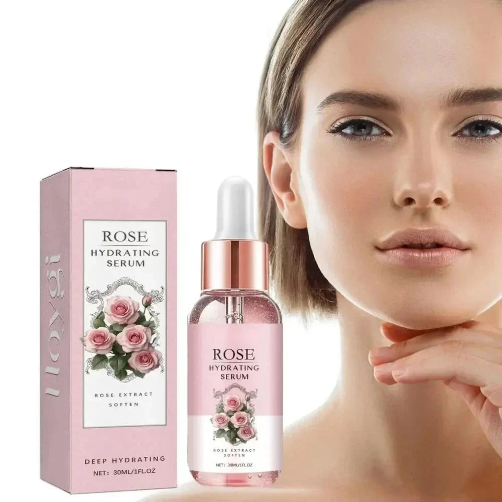 Sérum hydratant à la rose dans un flacon en verre avec un emballage floral rose.