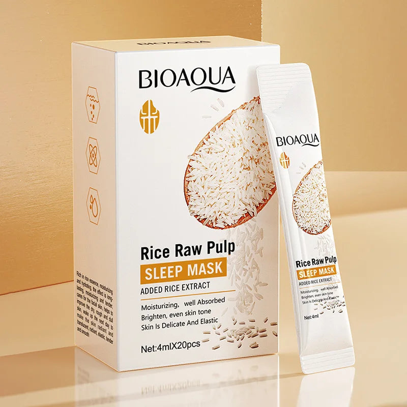 Le masque de sommeil BIOAQUA Rice Raw Pulp est présenté dans une boîte blanche avec un tube assorti.