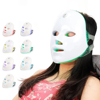 Masque facial de luminothérapie à LED avec plusieurs options de couleurs présentées dans des versions plus petites sur le côté.