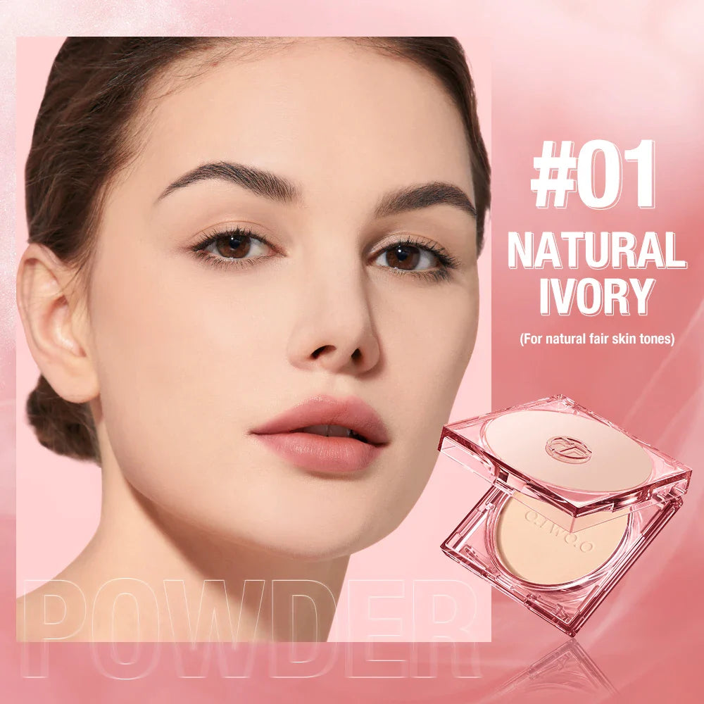 Boîtier de maquillage compact en poudre dans la teinte ’Natural Ivory’ avec un emballage rose.