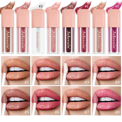 Collection de rouges à lèvres liquides de couleur nude à rose, avec des swatches correspondants montrant les différentes nuances.