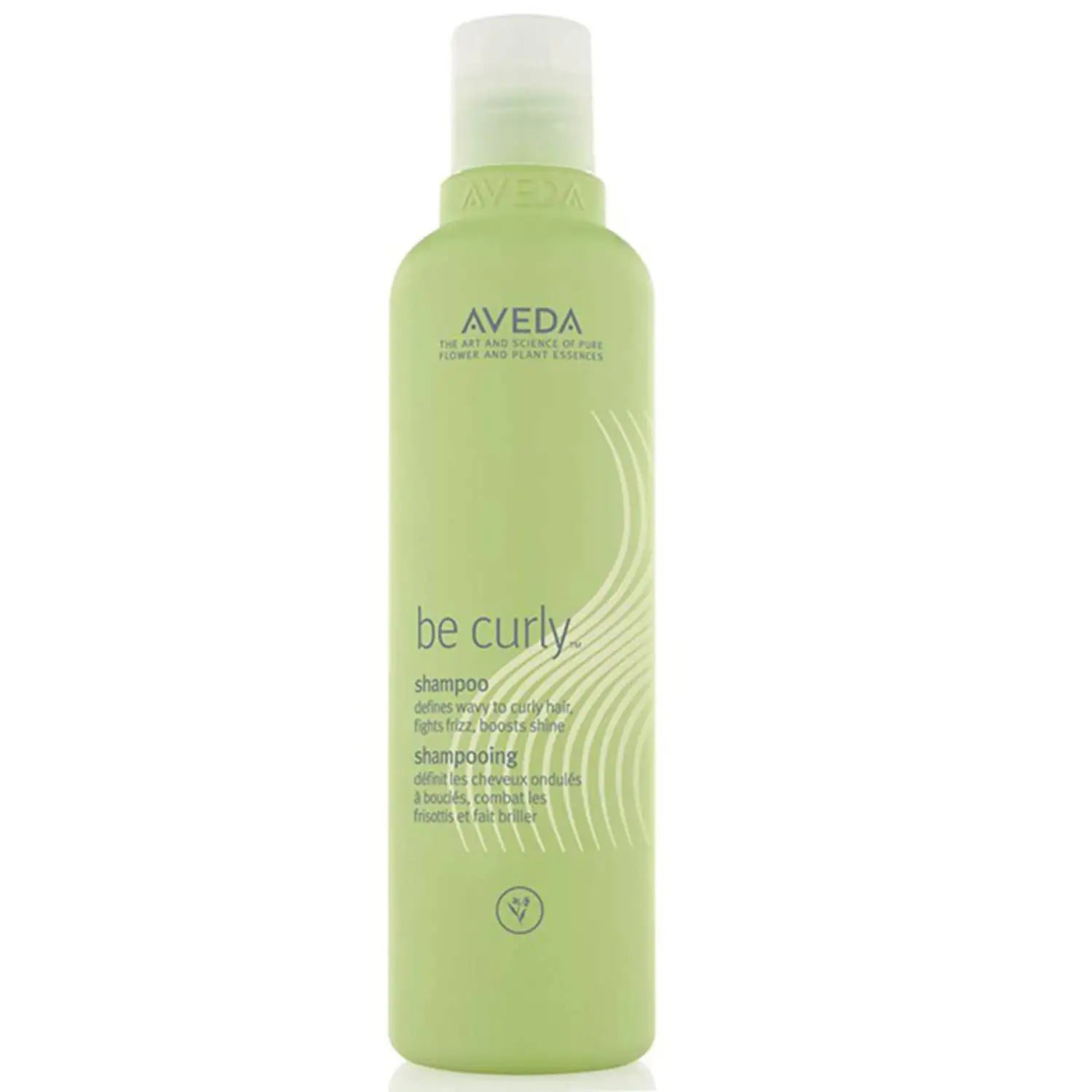 Flacon de shampoing vert clair Aveda ’be curly’.